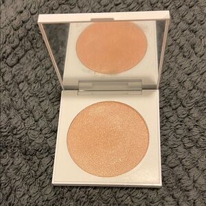 Colourpop highlighter